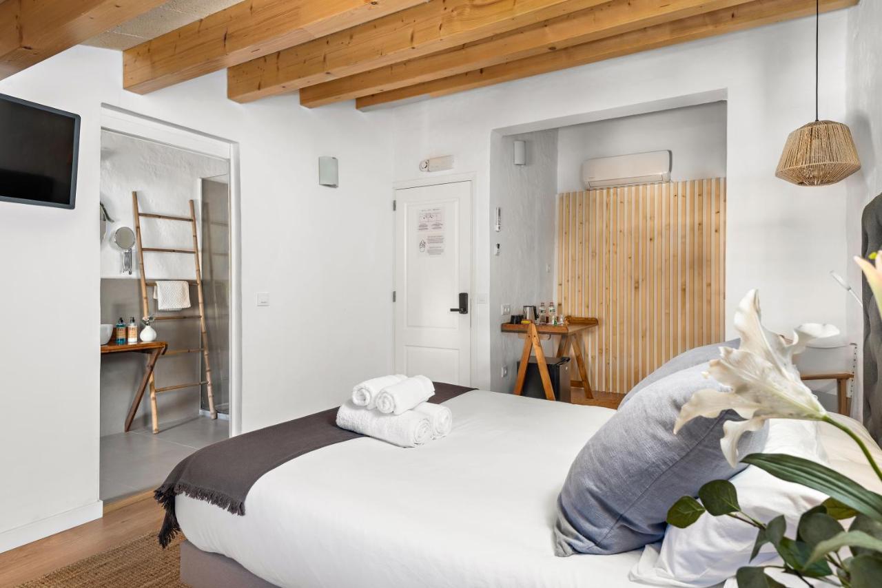 Hotel Boutique Ses 5 Claus Ciutadella  Bagian luar foto